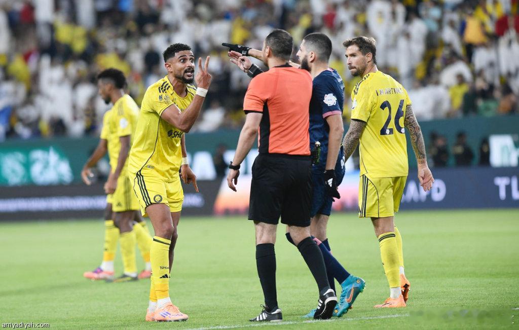 C罗和利雅得[超话] 据利雅迪亚裁判分析师穆罕默德·卡迈勒·里沙在接受利雅得电视