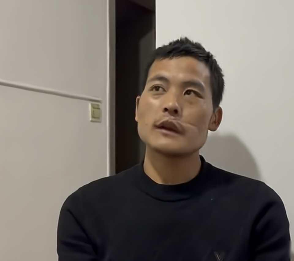 刀疤哥退赛，直播赚84万，盖房梦成真？

在张家界七星山荒野求生决赛进入第九天的