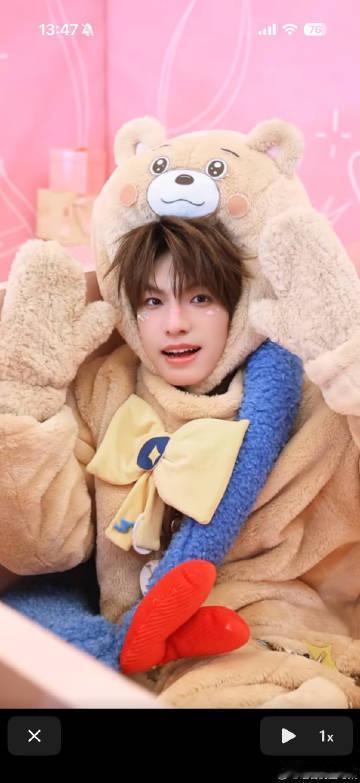 张泽禹东北早市vlog 东北早市里的每个摊位都有故事，跟随张泽禹一起探访，听他分