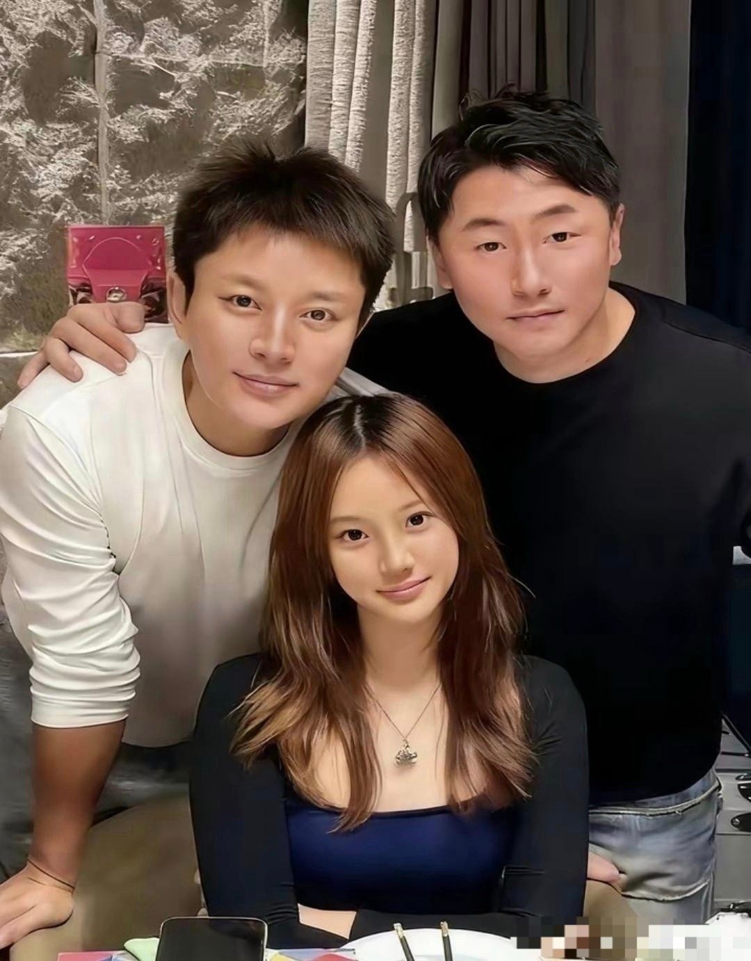 贾乃亮和13岁的女儿！ 