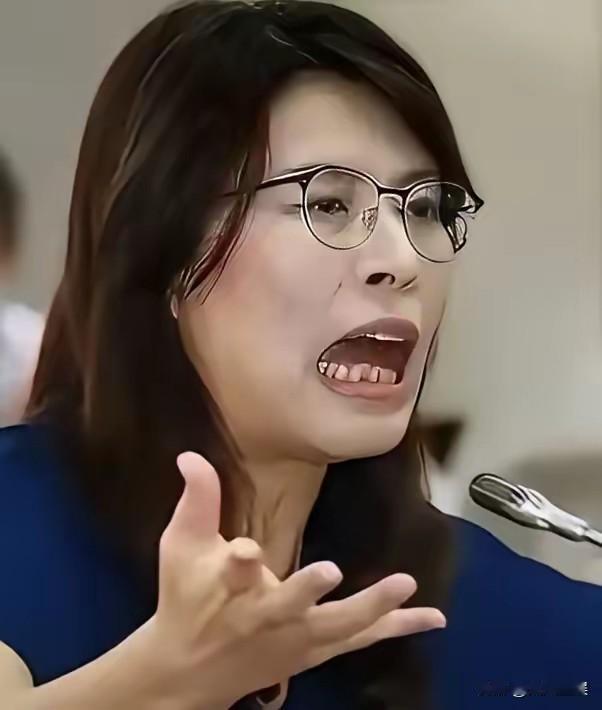 向大陆求救! 国民党乱成一锅粥了! 郑丽文遭受内外夹击! 郑丽文在前面顶着 发律