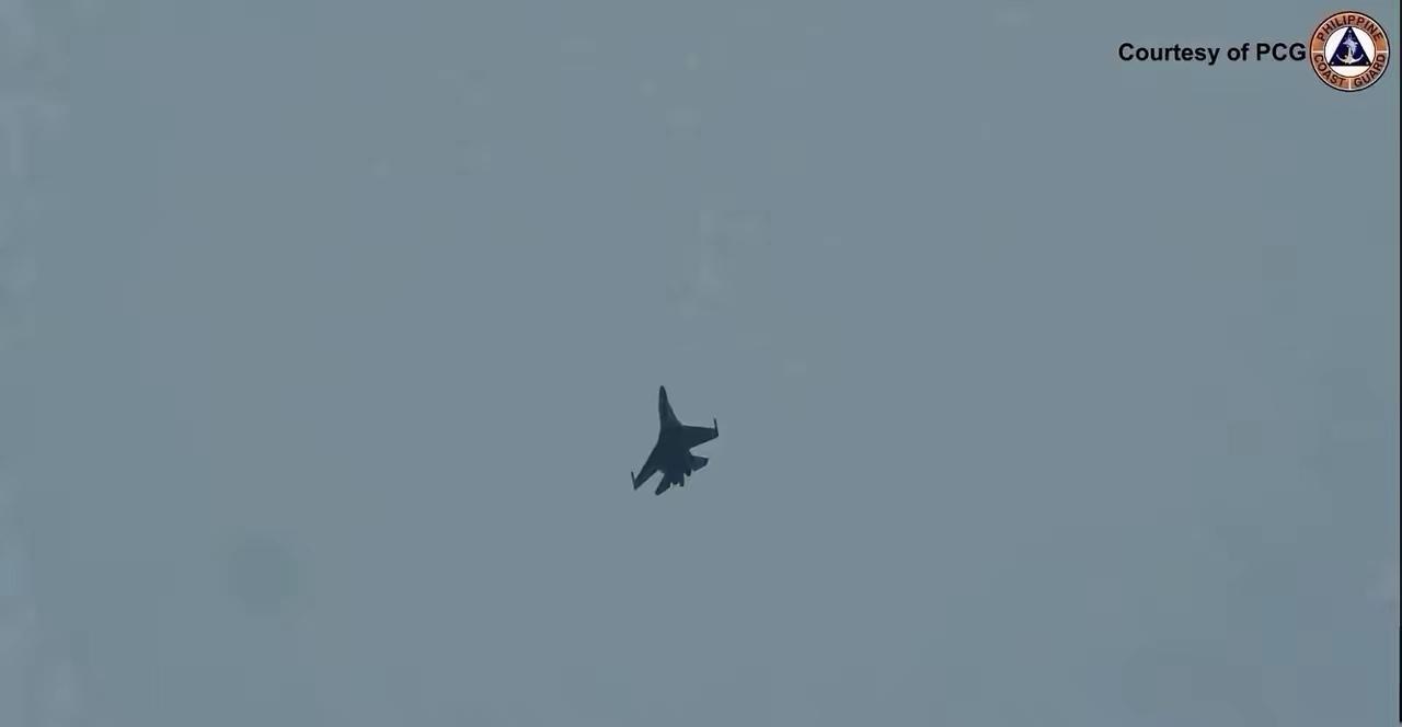 从一点就可以看出，中国空军确实强大了，当年的一线绝对主力战机，如今用来对付菲律宾