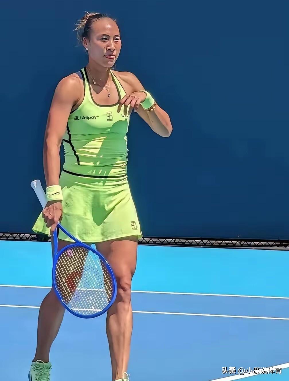 郑钦文又输萨巴伦卡！
差距真就这么大？
 
0-2再遭横扫。
两盘都没拿下来。