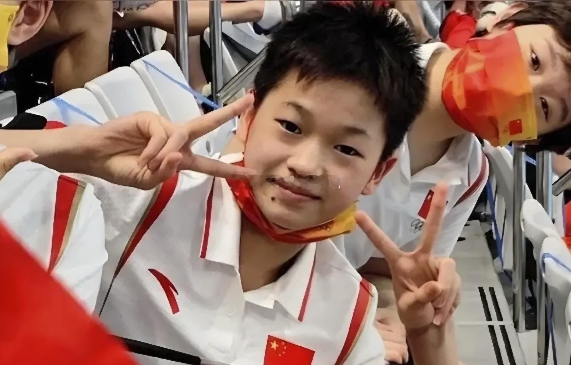 全红婵已报警 从警笛声说起全红婵所属训练机构正式报警，在这个她本该只专注于跳水、