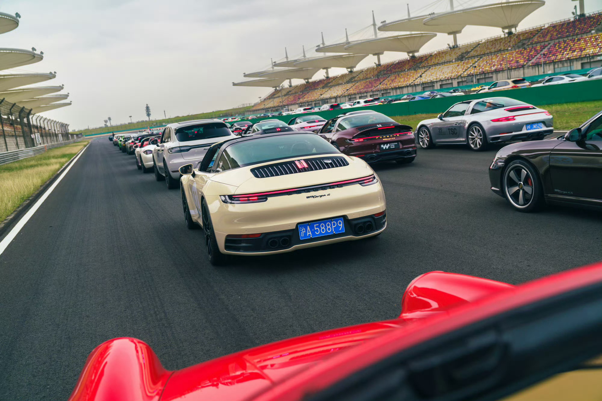 保时捷无可替代~ 