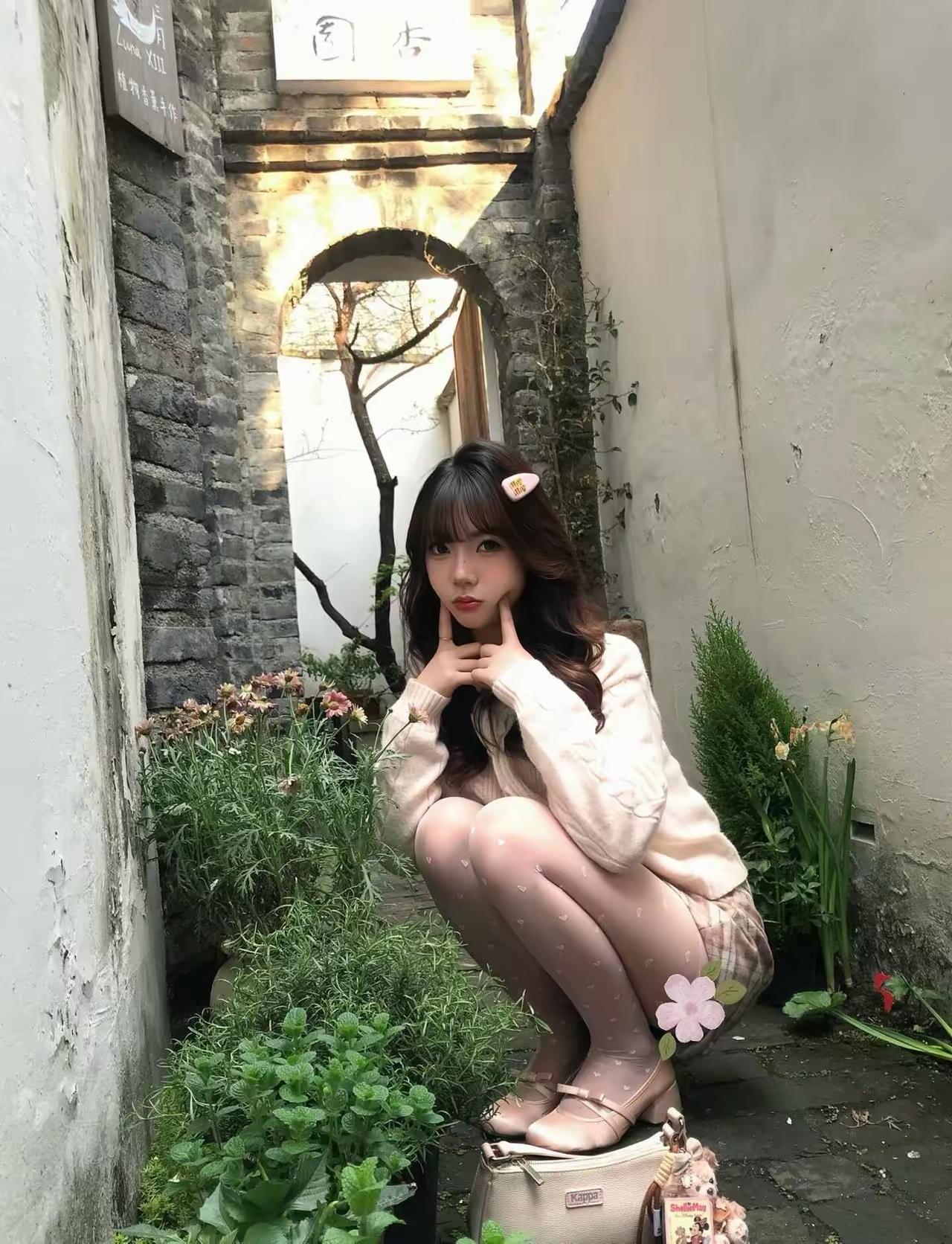 花有重开日，人无再少年