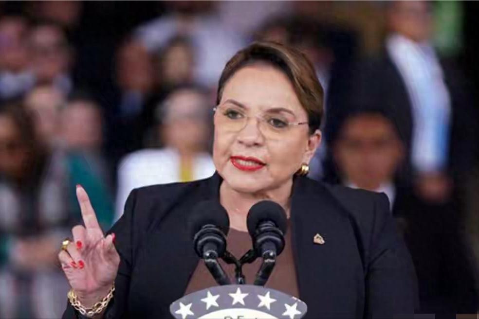 绝不回头！洪都拉斯女总统霸气放话：明年准时交权，不给美国擦鞋

洪都拉斯首位女总