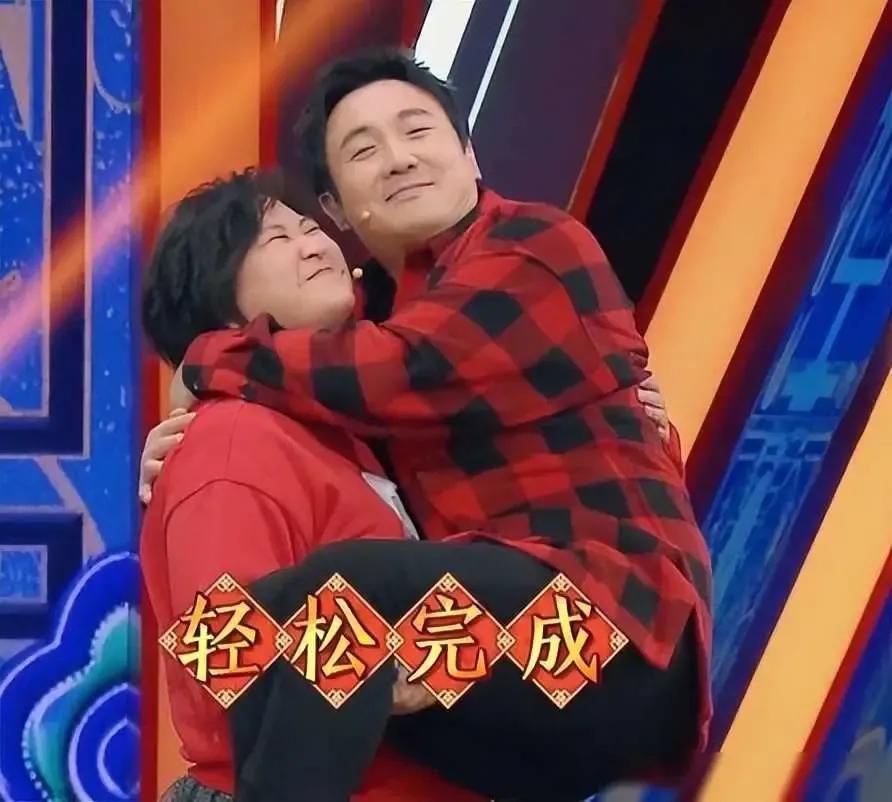 沈腾要注意了！因为贾玲现在瘦了。不能再像以前那样子对贾玲了。以后沈腾要注意影响，