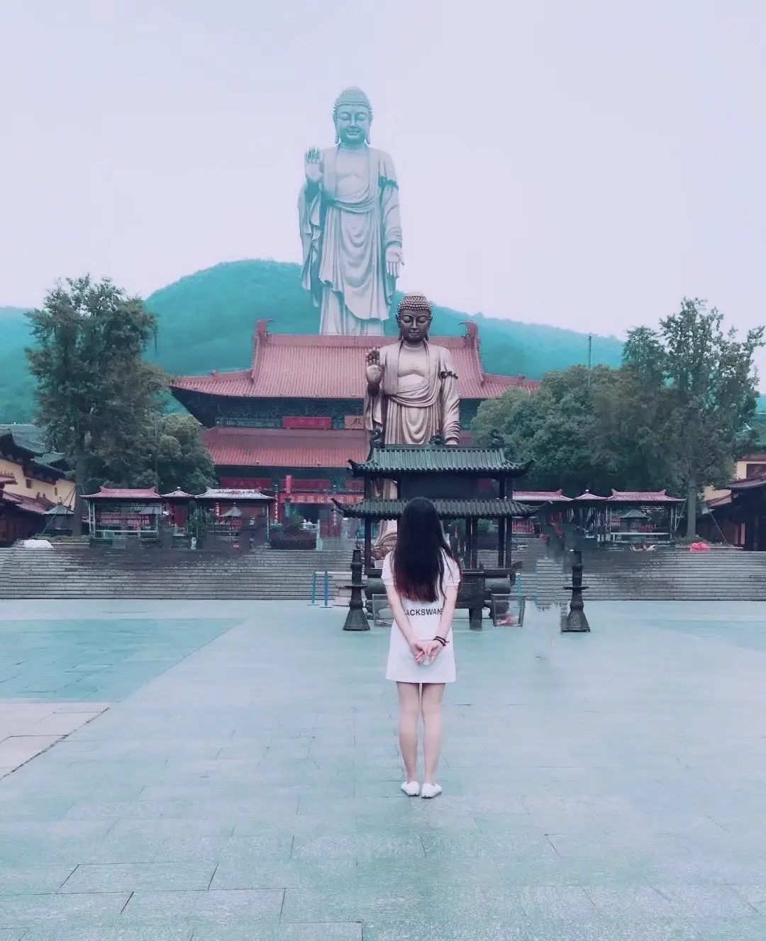 最近的我确实不开心，可我连表达不开心的欲望都没有，看似热气腾腾的生活...