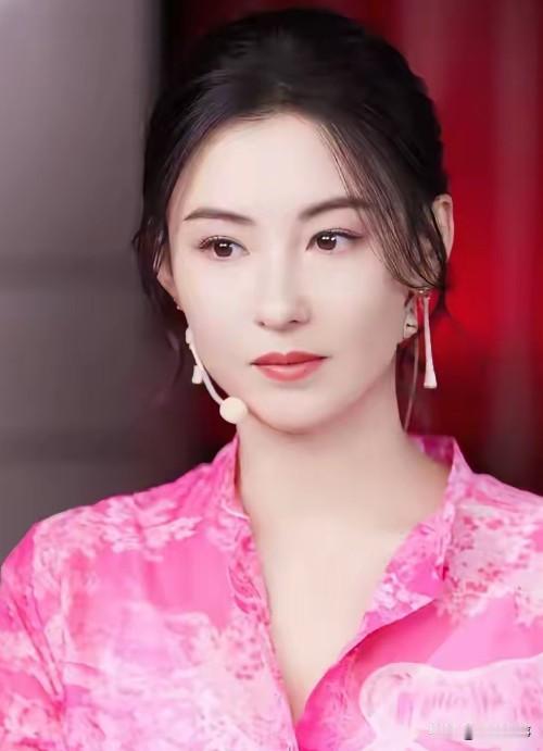 谢贤说过，我眼中最佳的儿媳妇是张柏芝，不是张柏芝漂亮，也不是张柏芝会说话，而是张