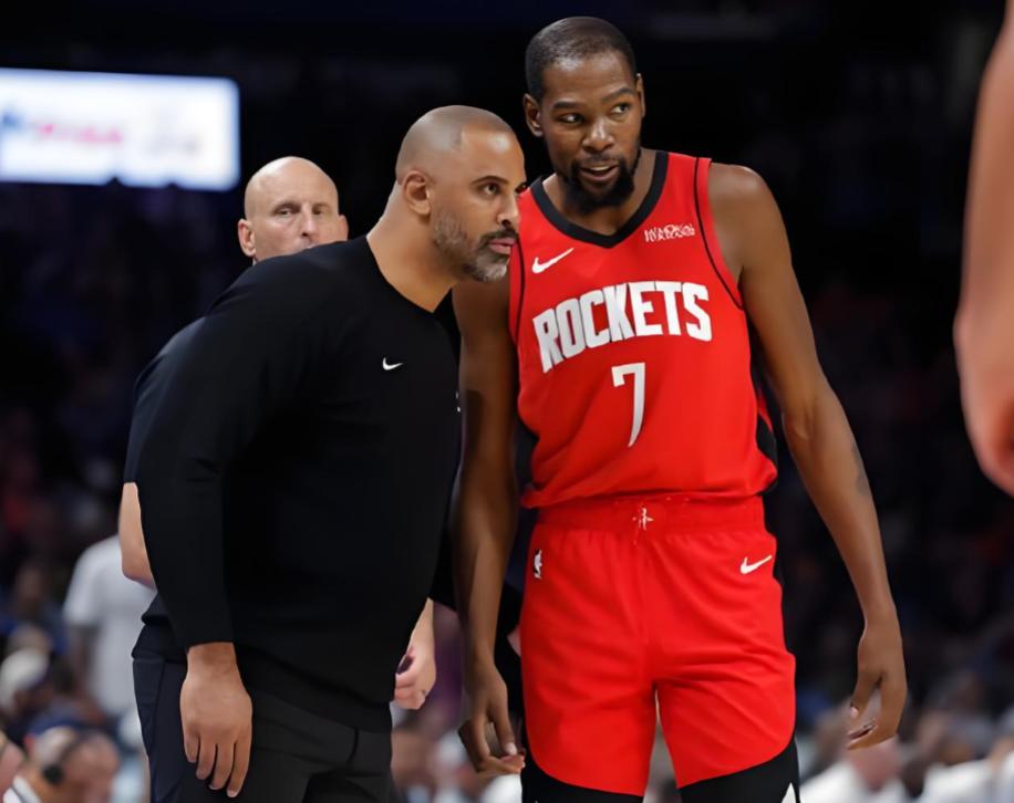 就在刚才，火箭公布最新首发阵容，乌度卡你这不是胡来吗？
今天火箭会在主场挑战尼克