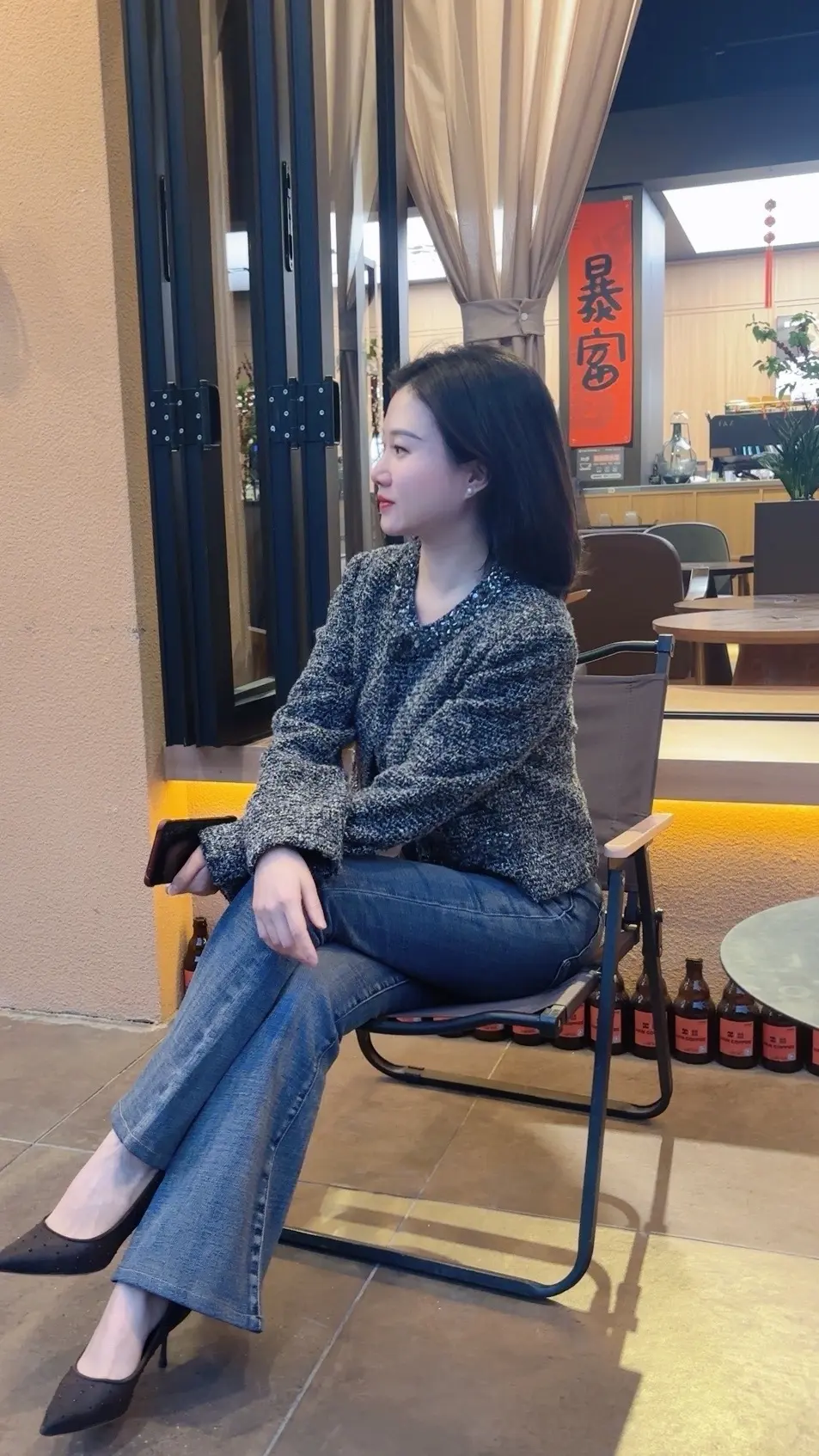 幸福不属于富人，也不属于穷人，属于知足的人。