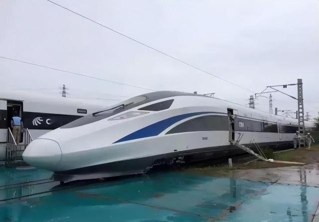 德国网友评价各国高铁：日本还行，法国优秀，中国却用了这4个字

在人类交通史上，