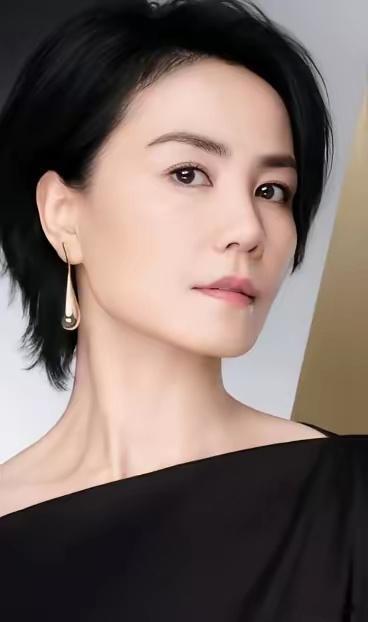 王菲为什么不回应。  摄影师风波出来好几天了。  不是她不会，也不是她不敢，而是