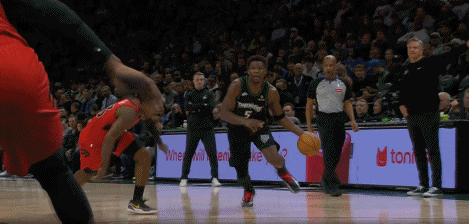 年度十佳！爱德华兹上演炸裂隔扣！
在今天NBA常规赛森林狼对阵猛龙的第三节比赛中