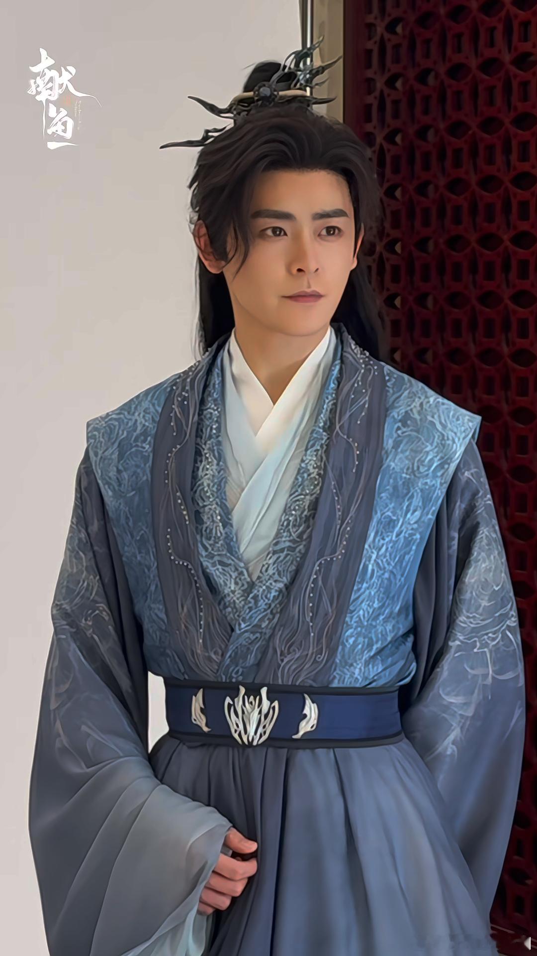 师真绪彻底碎了李欣泽于《献鱼》塑造的师真绪，全心配合父亲，却落得个失去挚爱又遭亲