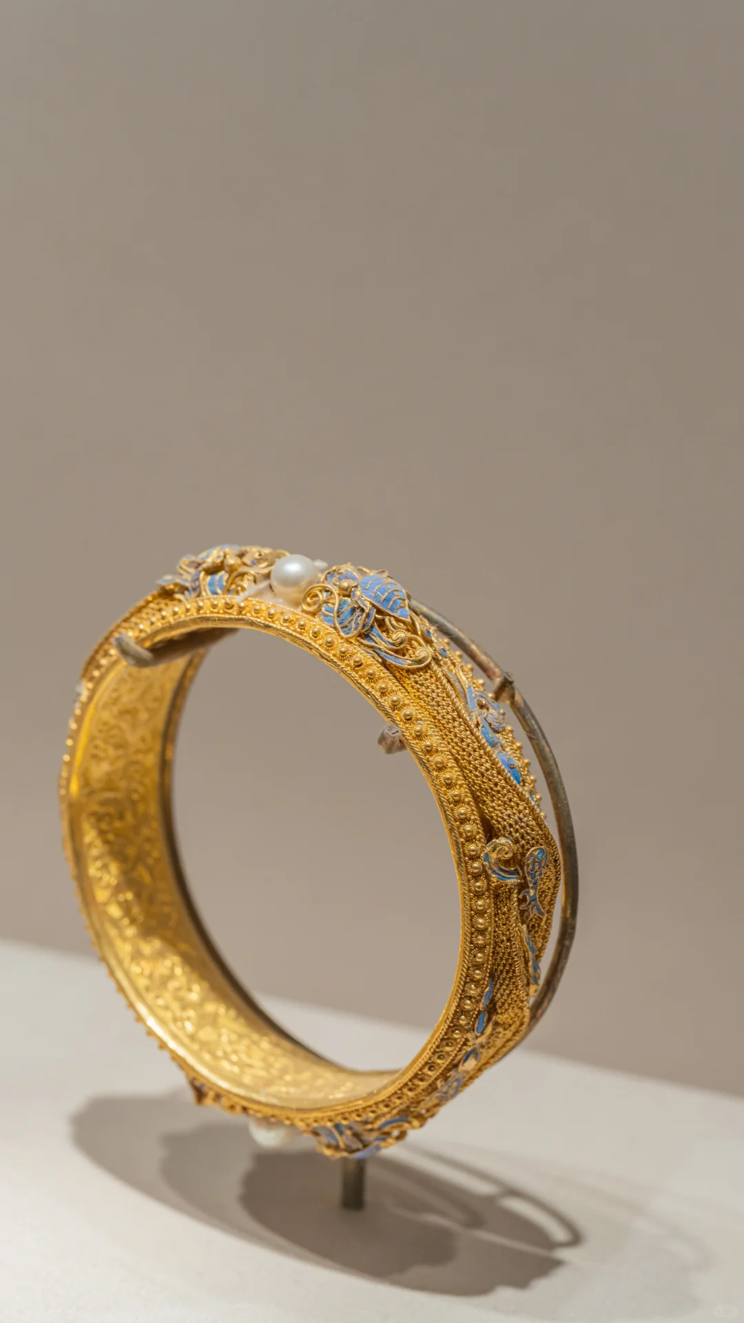 被这对清代金手镯美哭😭