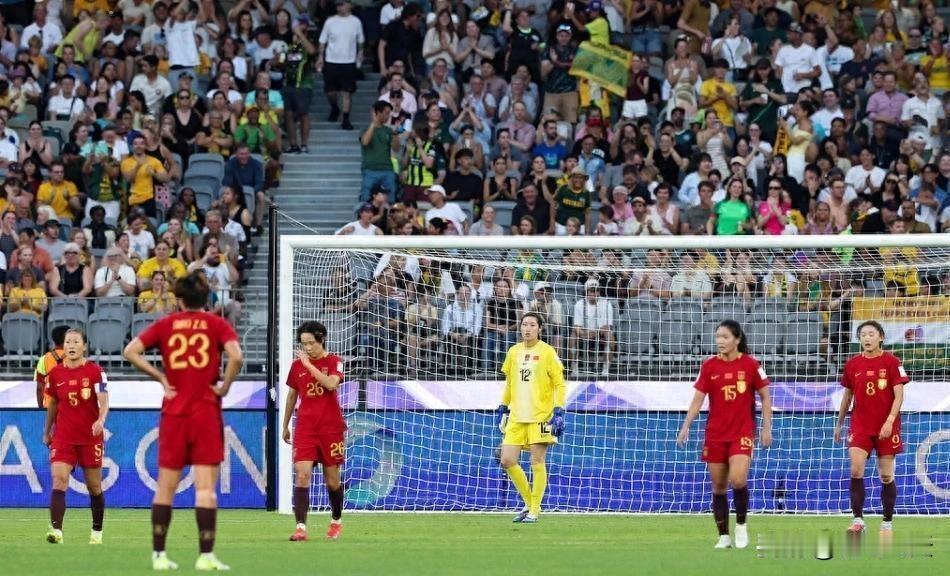 米利西奇看错了彭诗梦
北京时间3月17日2026年女足亚洲杯半决赛，中国队VS澳