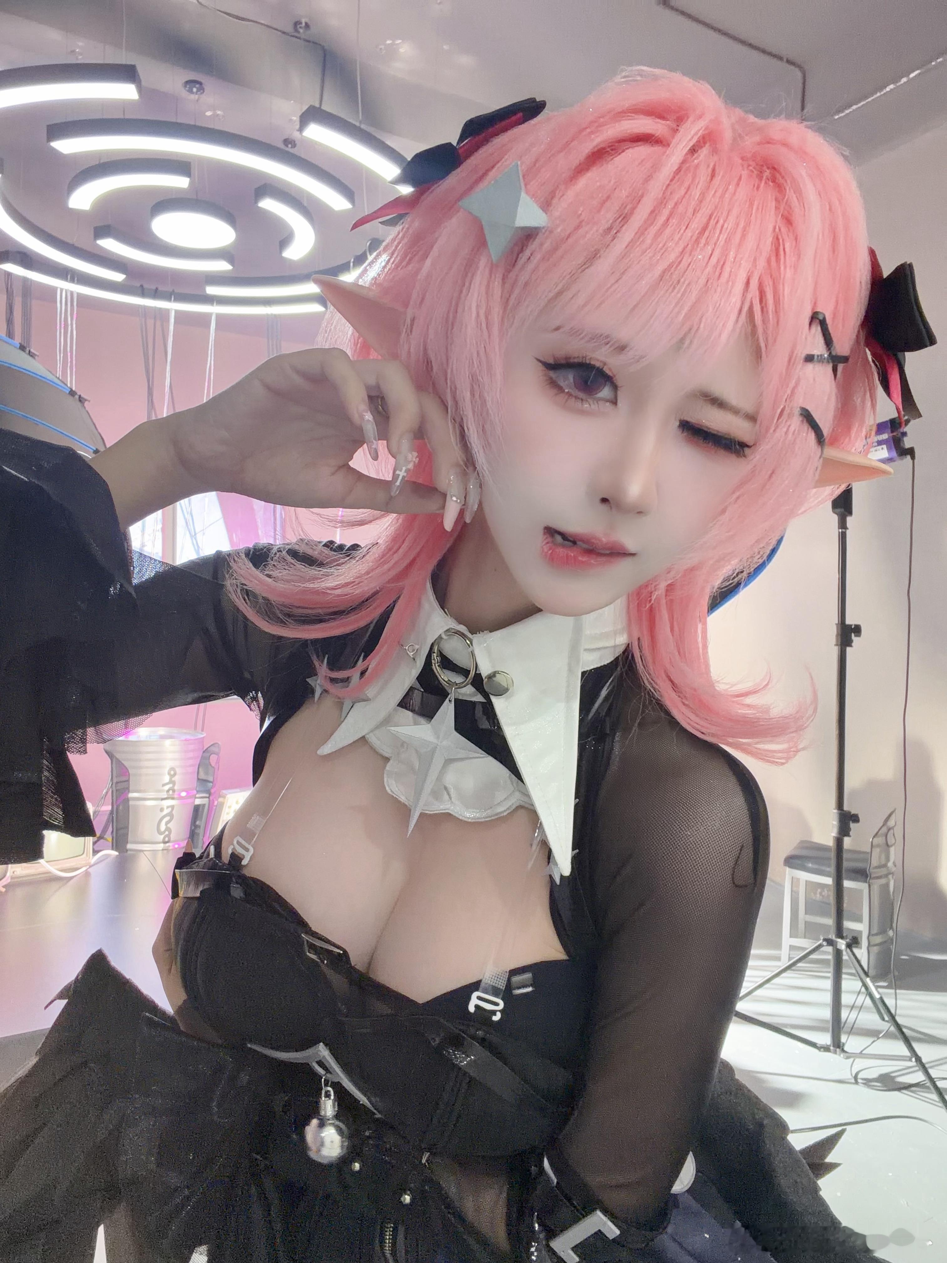 cosplay绝区零花絮 花絮大放送！为什么感觉相机花絮比手机自拍好看捏大家觉得
