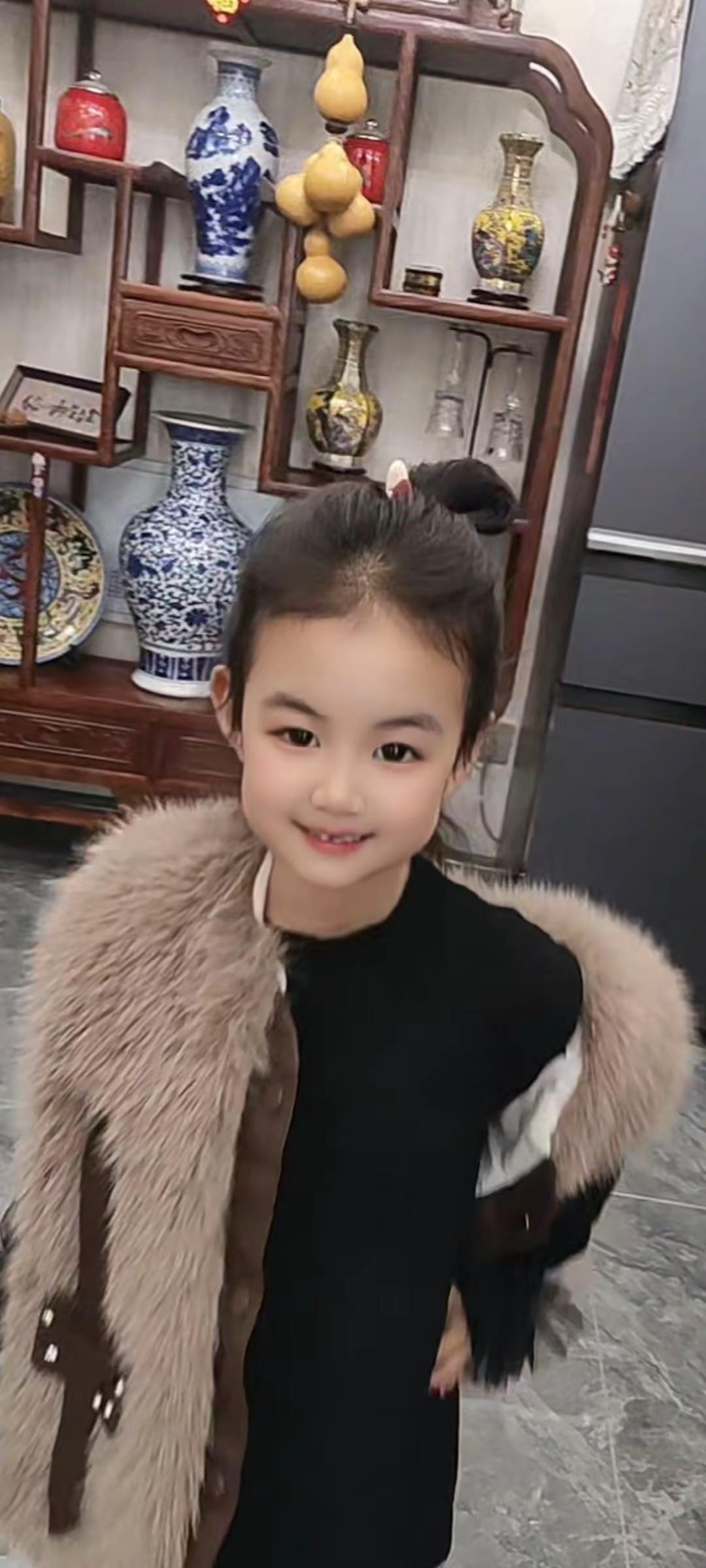 我家的小美女，好可爱，