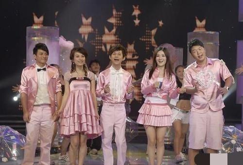 娱乐圈最近动态不断！李维嘉宣布回归湖南卫视，谢娜将主持央视晚会，吴昕参加完 EL