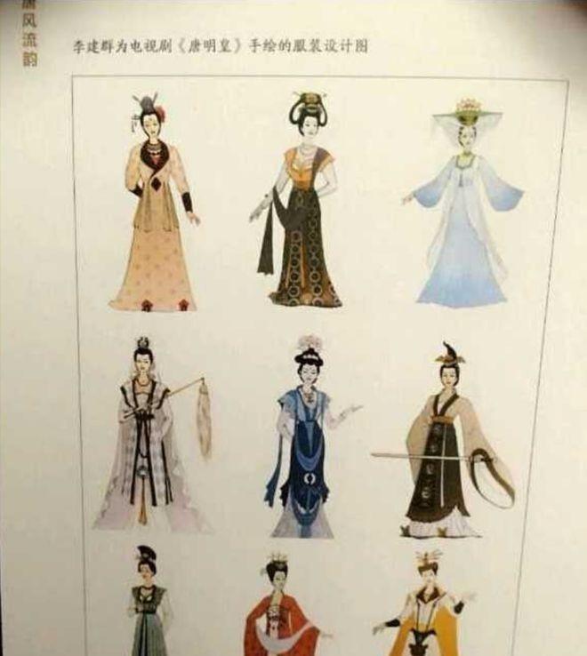 说起来娱乐圈里的爱情故事，那可真是千奇百怪。陈家林和李建群这对神仙眷侣，同居了2