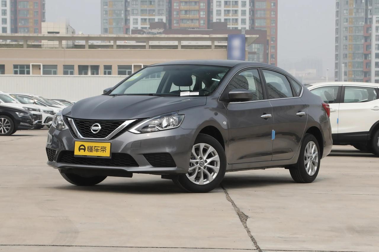 2026款轩逸经典款上市！全系取消中控屏幕，售价8.09万起


近日，我们从日