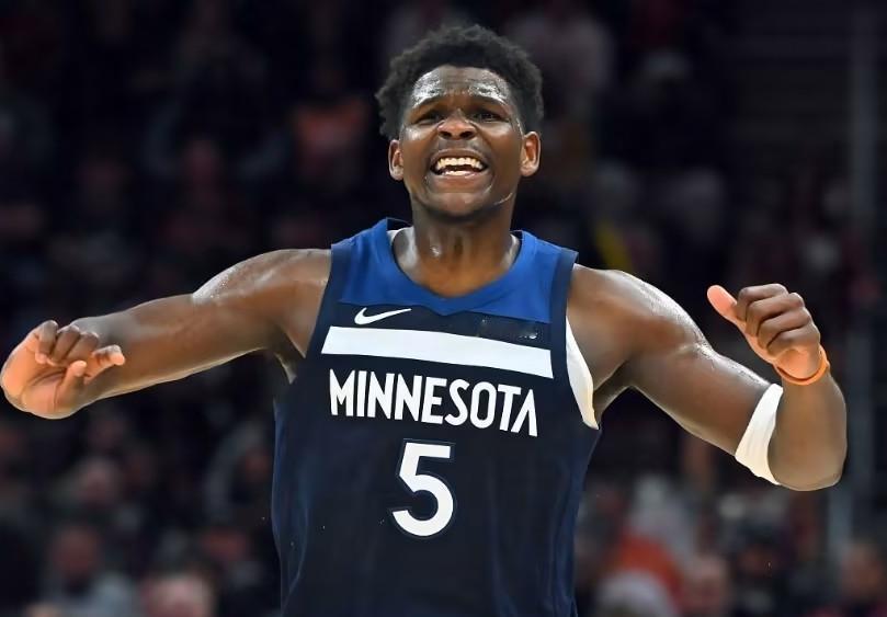 一场146-134的高得分过后，掘金、湖人、火箭都收到了大礼。

今天凌晨2点，