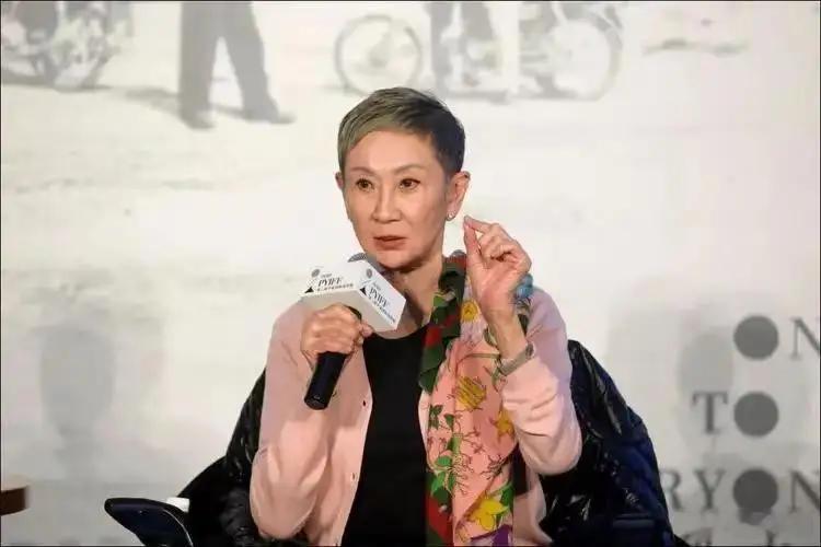 施南生徐克相恋三十六年徐克这辈子最大的遗憾，不是和施南生离婚，而是在和施南生离婚