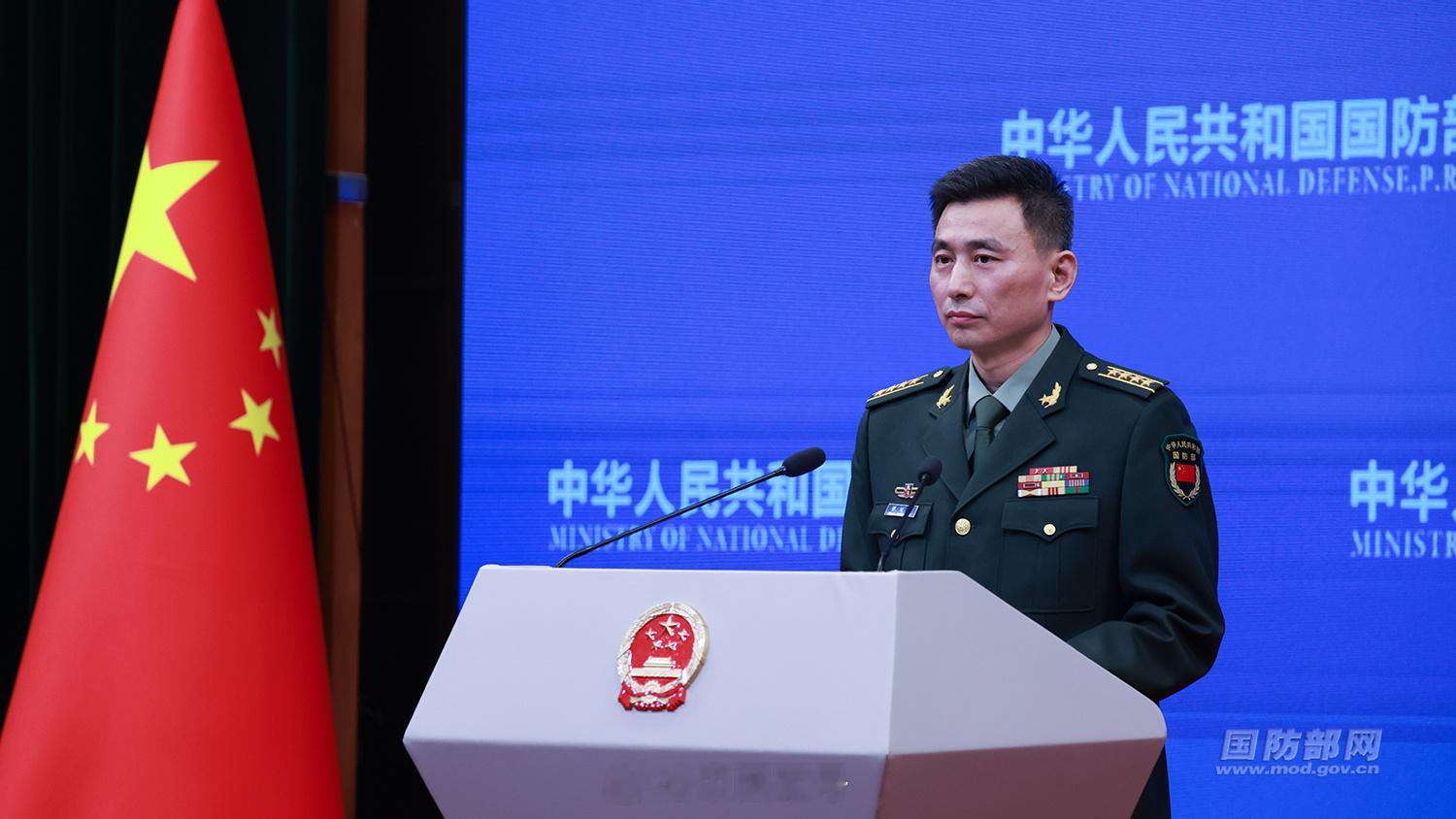 【国防部：解放军打独促统不停歇】12月25日下午，国防部举行例行记者会，国防部新