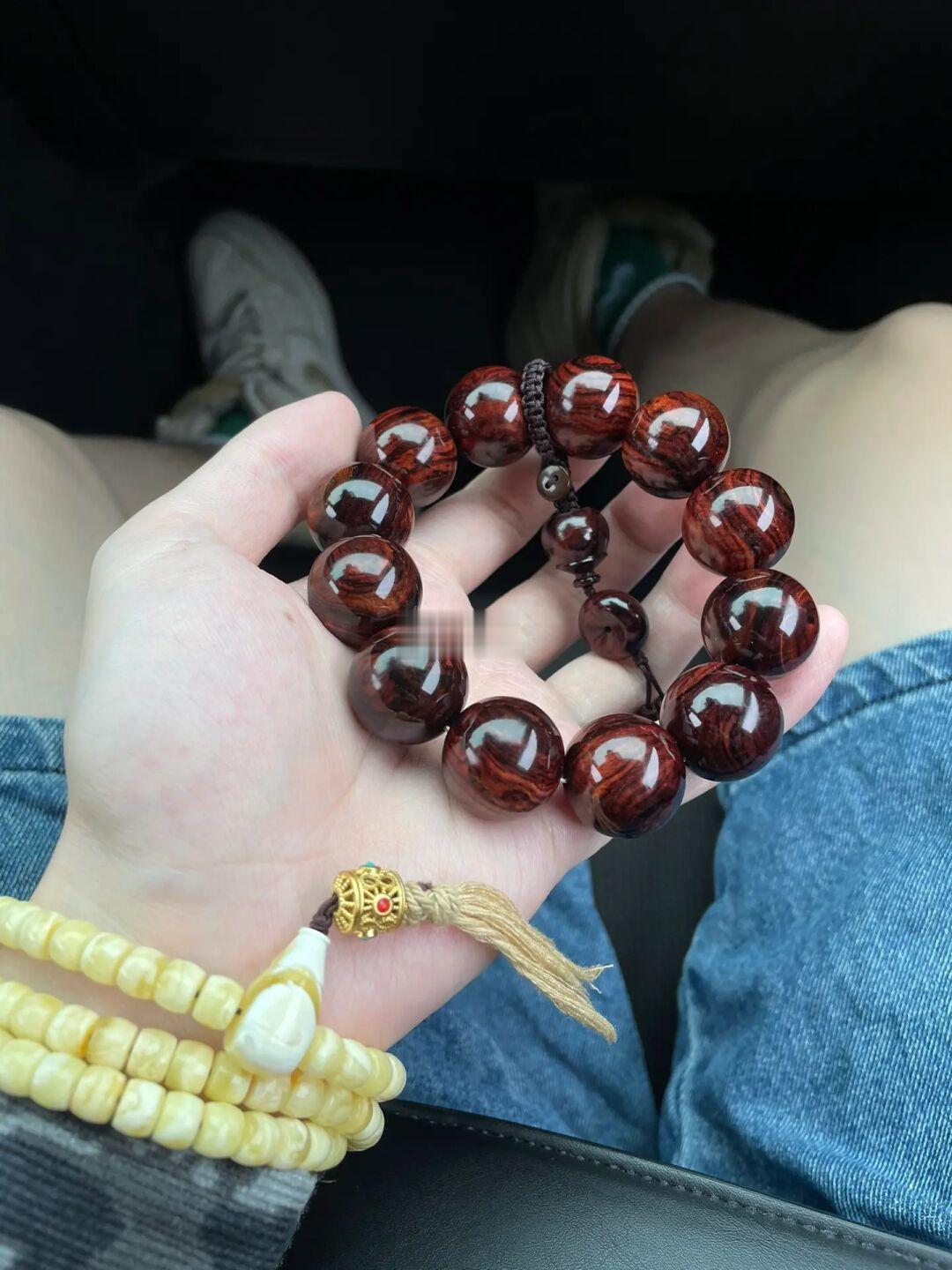陪伴我十一旅途的串儿