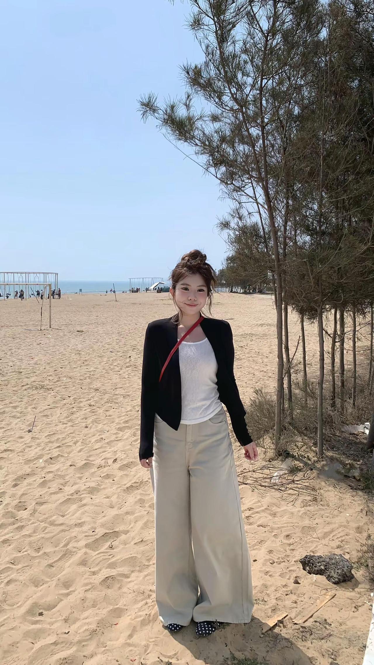 微胖版期待春天！！！简单穿搭  度假穿搭 微胖穿搭 微胖韩系穿搭