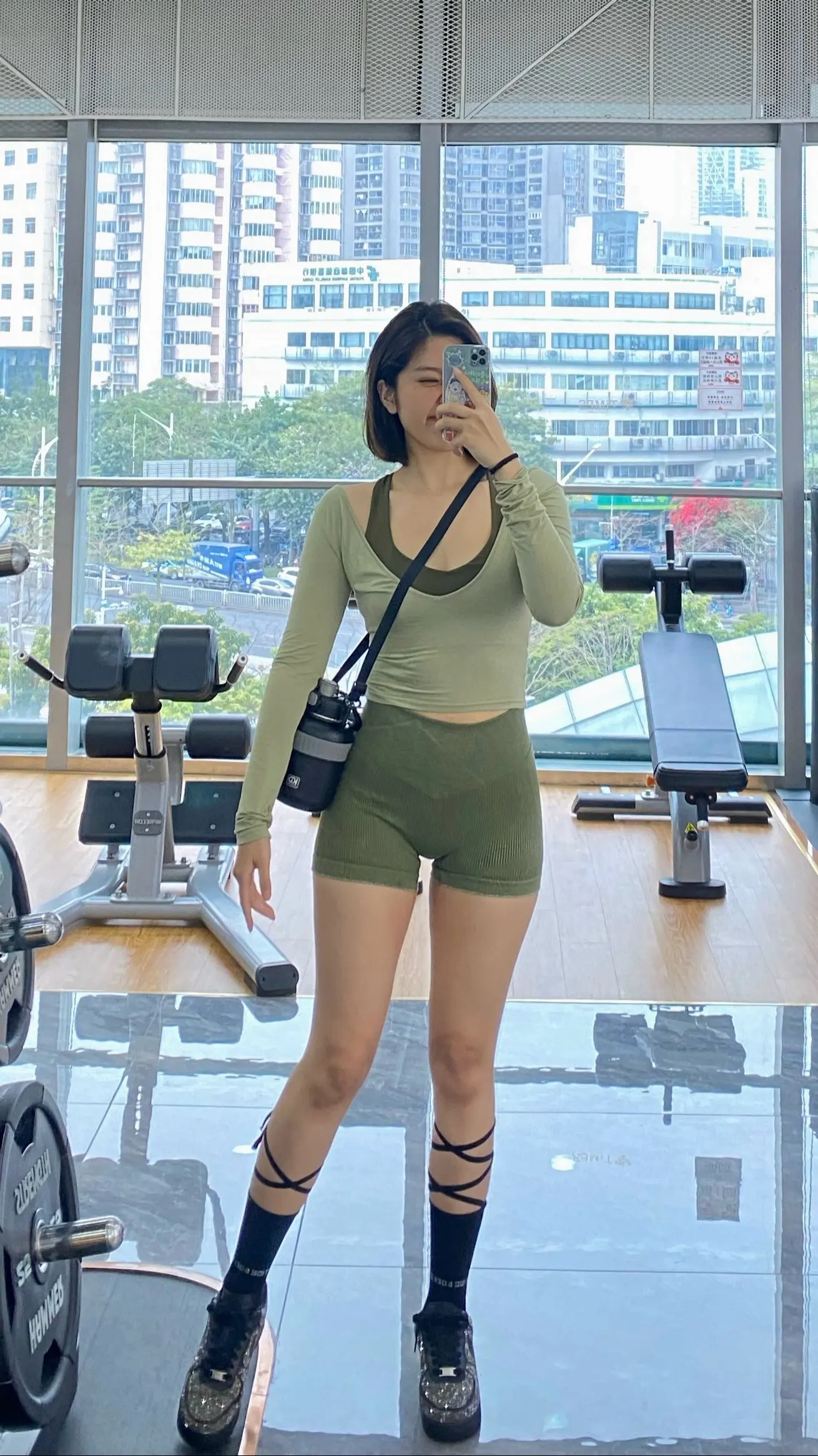 怎么还不谈恋爱，不会是在等我吧！