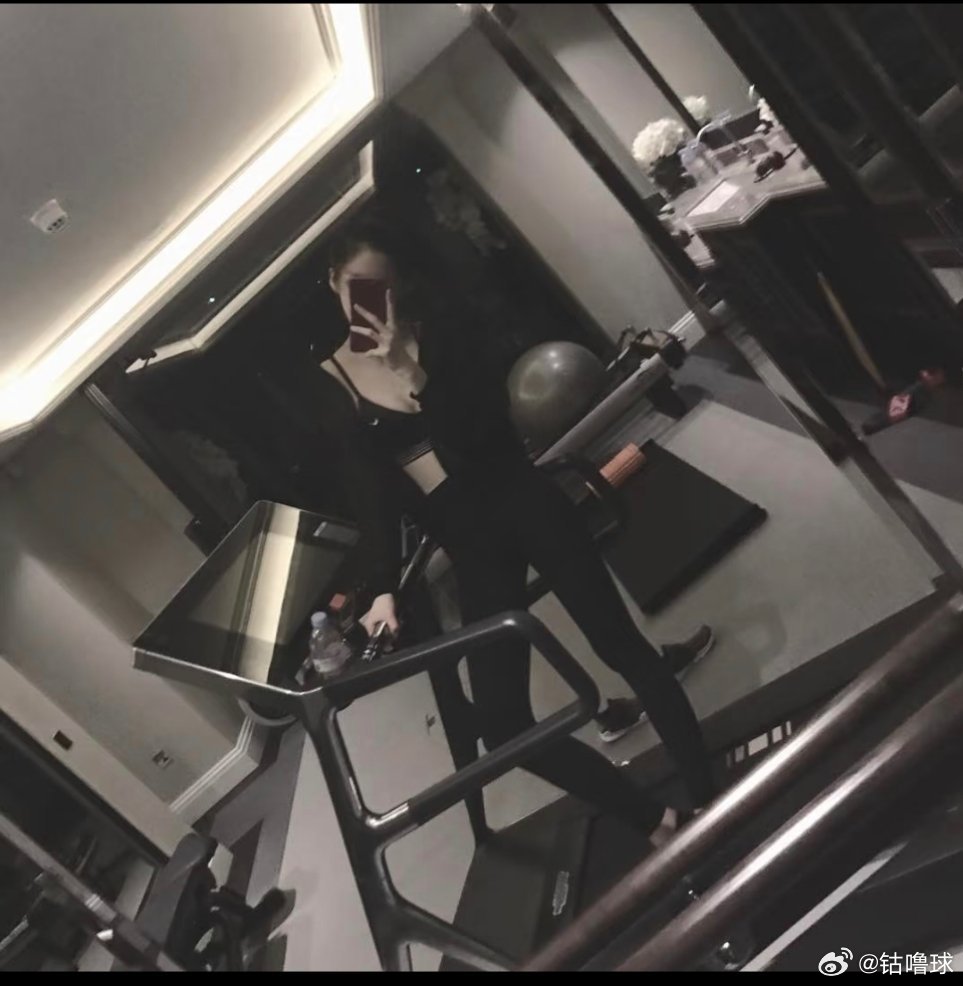 綦美合 早期是有那味儿的