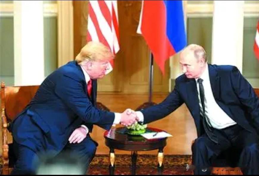 普京与特朗普终于找到了共同点，我们都上战争贩子的当了。特朗普说：如果我在，是不会