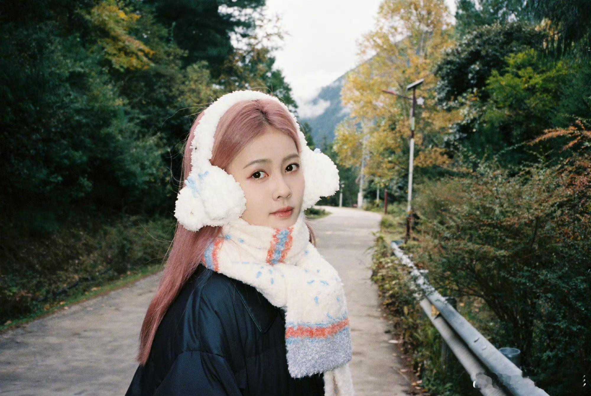 爱奇艺眼中的白鹿爱奇艺眼中的白鹿：“她对自己每个作品的剧宣都用心又有趣，会有很多