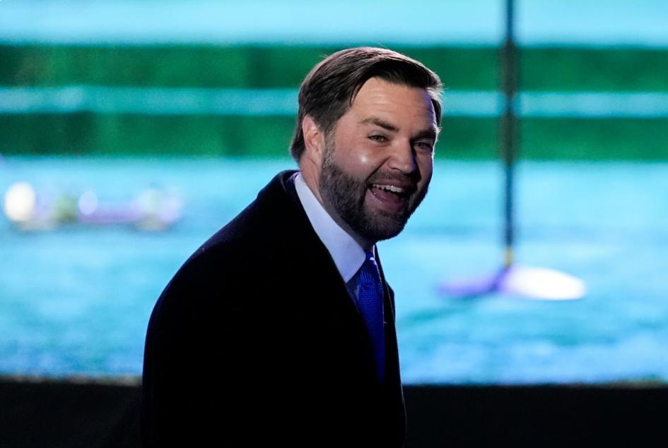 美国优先养老！特朗普政府叫停对乌援助 力推取消社保税
 
俄罗斯卫星社12月22