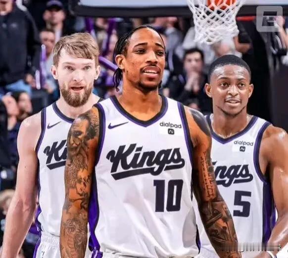 NBA转会市场在经过两天的平淡后，在北京时间7月7日又掀起了一波小高潮：先有勇士