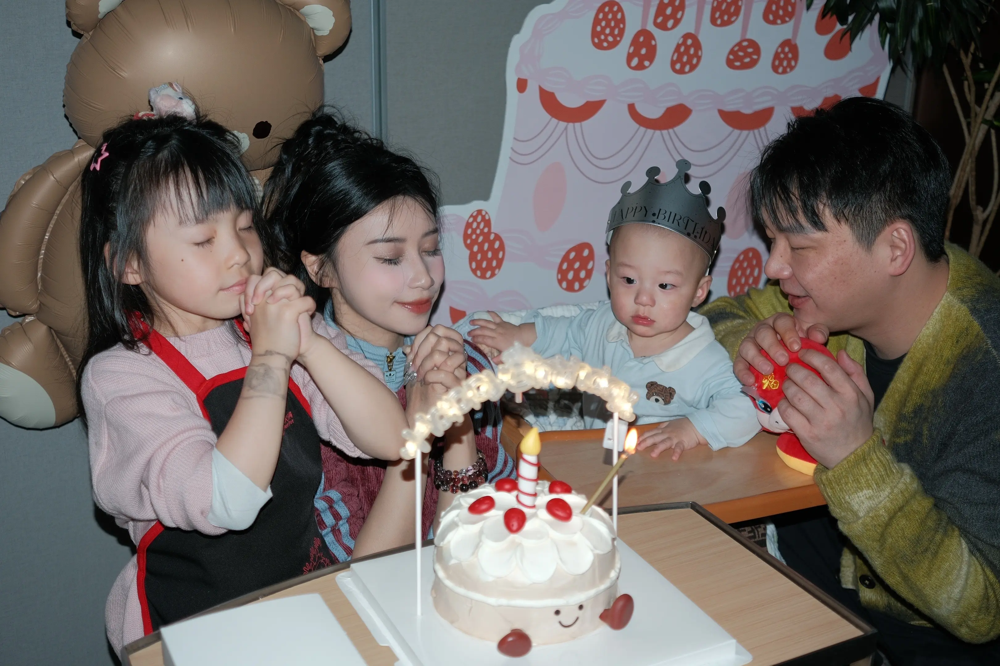 最棒的强仔生日快乐！永远健康快乐！🌼👶