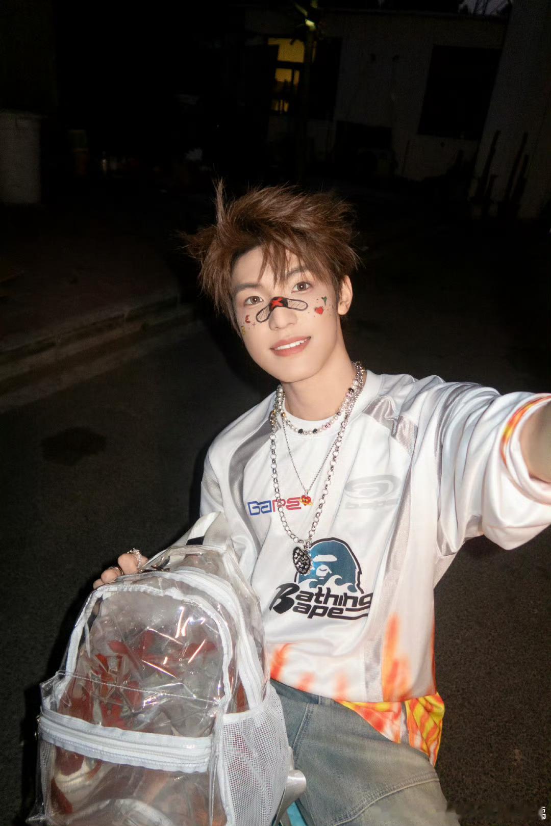 张泽禹回复 张泽禹回复生日祝福，这个小宝宝超真诚的🥺🥺期待你今天的演唱会舞台