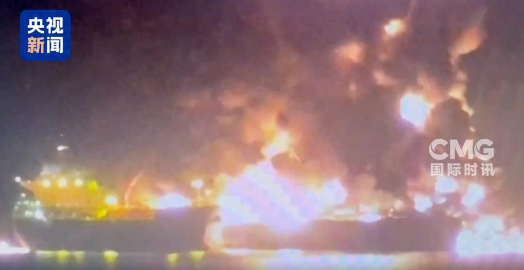 中东局势彻底炸锅了！伊朗最高领袖受伤，空军指挥官惨遭灭门，美国油轮在海上燃起熊熊