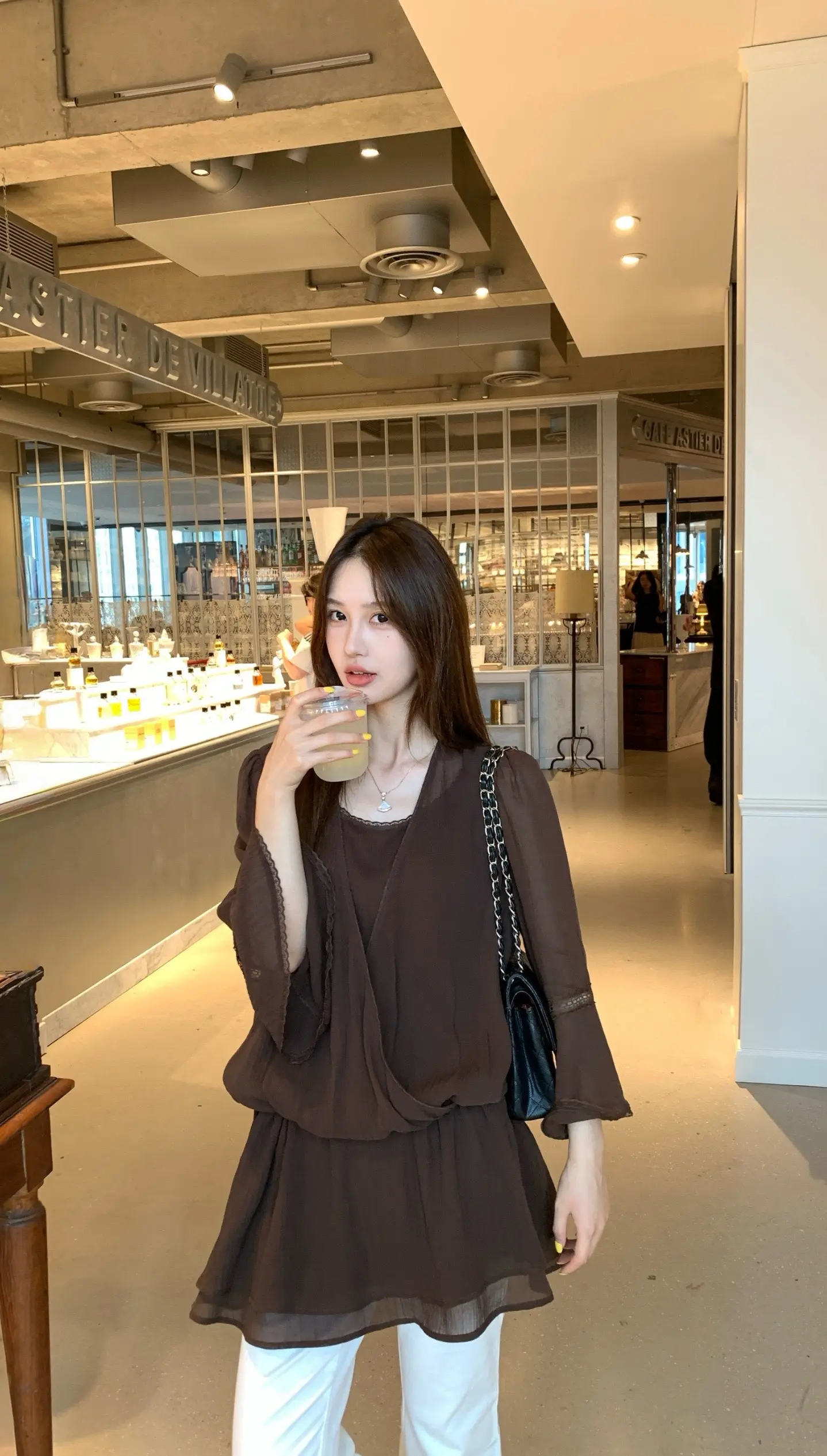 认真爱自己的女孩子最棒了。