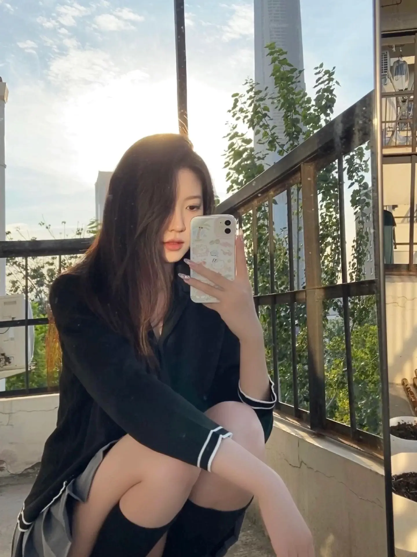 很想消失一段时间，感觉自己好累好累，我真的没有力气了，真想去一个没有人...