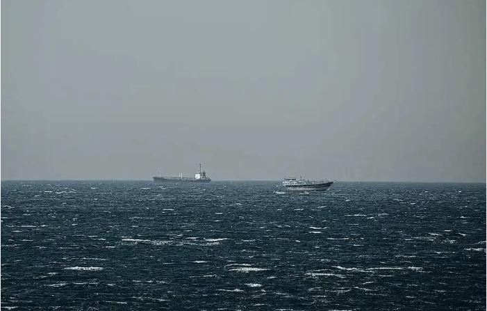 当地时间 3 月 14 日，特朗普呼吁海湾国家及中、法、日、韩、英等派军舰联合护