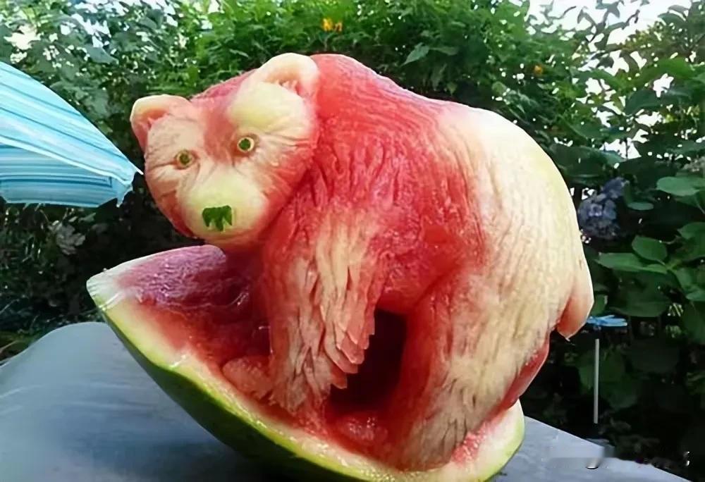 现在的孩子要啥得啥，比我们那个年代幸福多了。昨天早上，堂哥的两个孙子起床就嚷着要