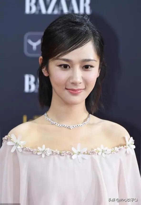 杨紫说，人来到这个世界上，谁都不重要。你的世界是最重要的，因为你看到了才有这个世