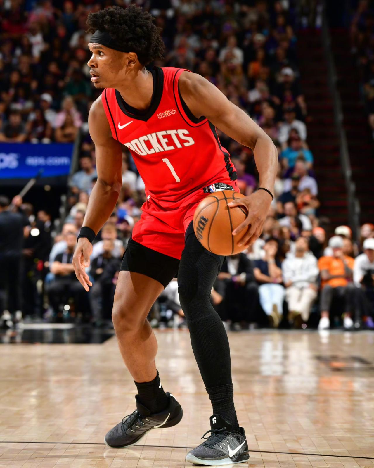 三子夺嫡！阿门成最大赢家
激烈、刺激的火箭战太阳大战落下帷幕，杜兰特本赛季首次回