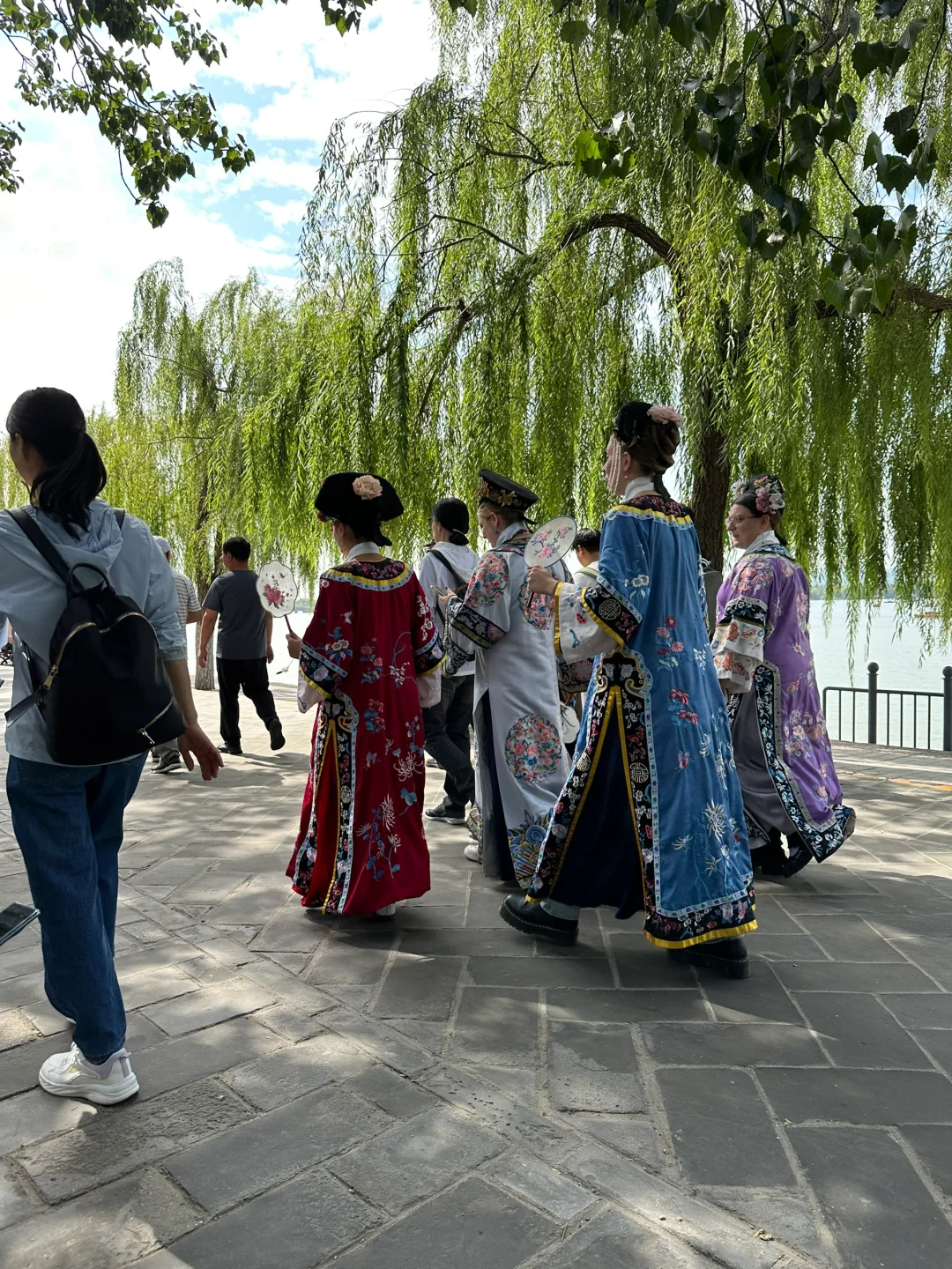 外国小主们周末巡游❣️我们都爱上了清宫照