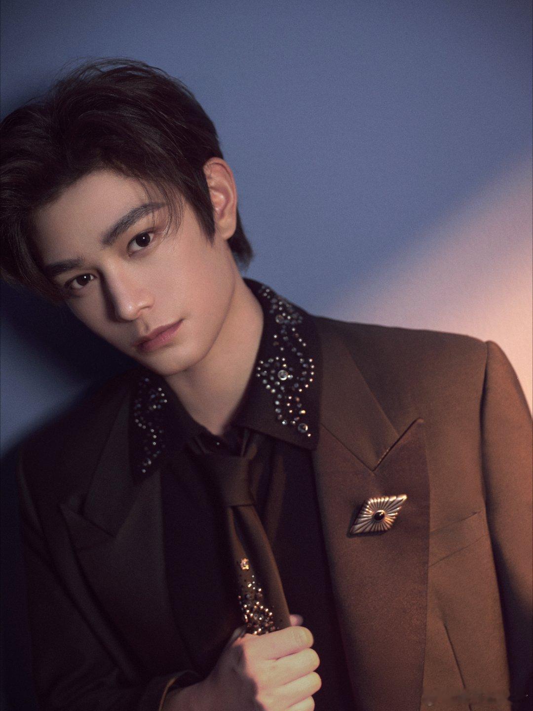 丁禹兮高干Daddy上班了 dyx﻿丁禹兮张海虾 你的名字，是我听过最美的情诗，