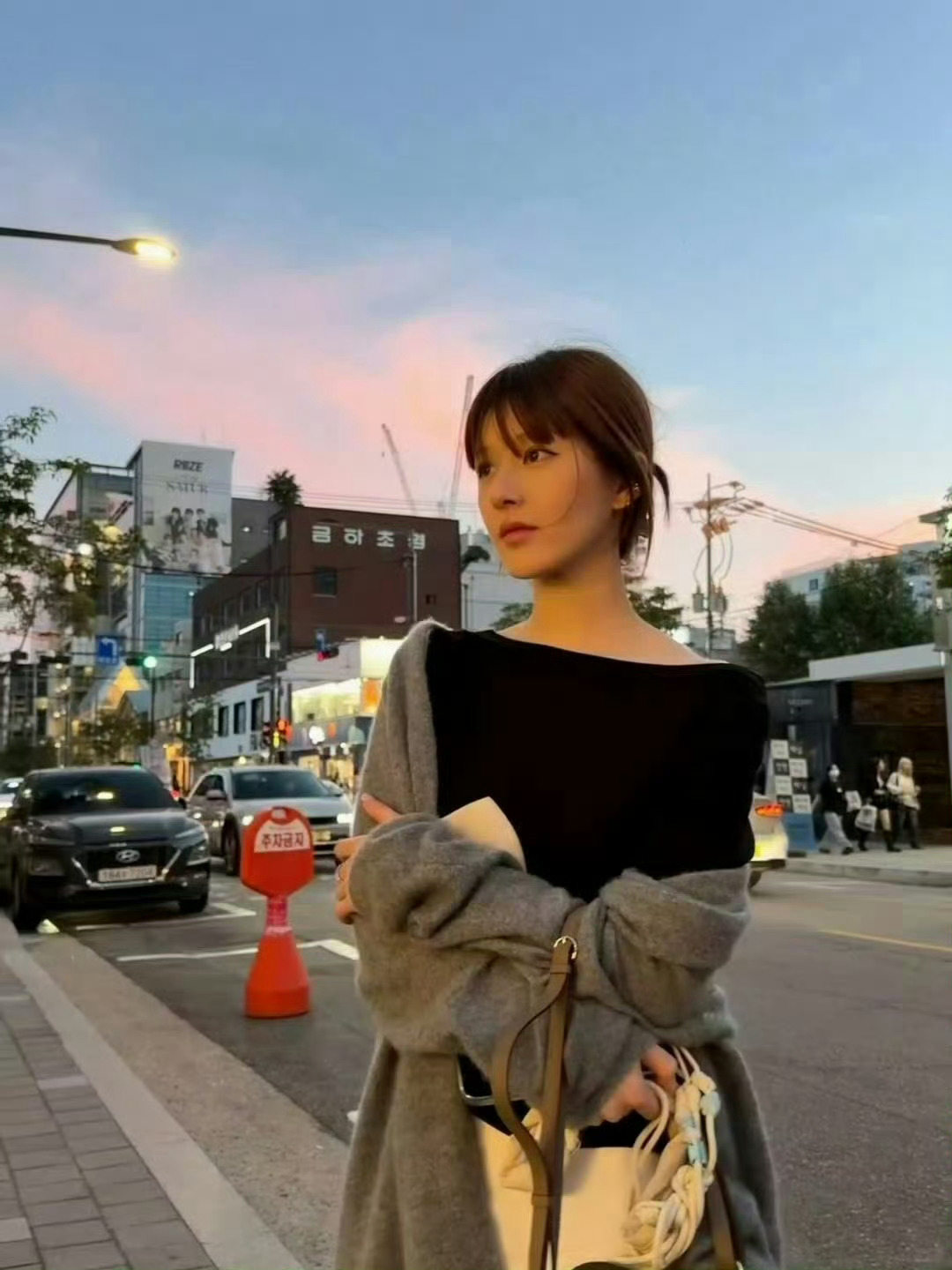 🌇 